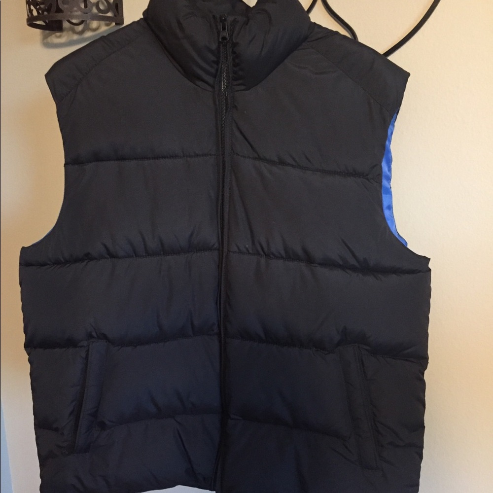 Men’s old navy puffer vest
